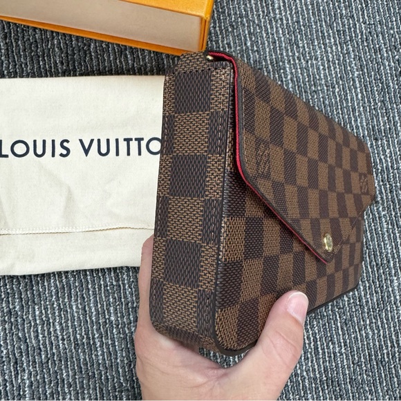 LOUIS VUITTON DAMIER EBENE FELICIE POCHETTE CLUTCH - Picture 15 of 16